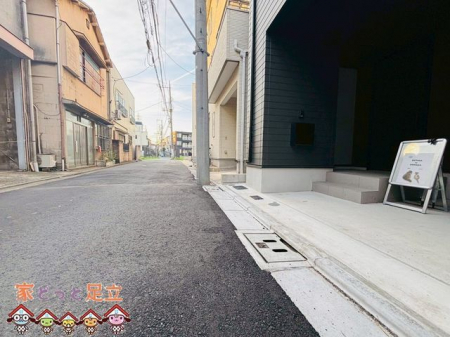 ���n�O�ώʐ^�@�O�ʘH���܂߂��O��