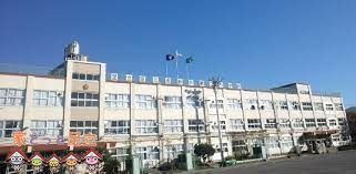 ӊ@旧V񏬊wZ k11B 820m