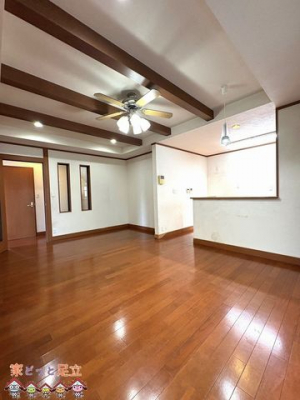 ���r���O�@���r���O