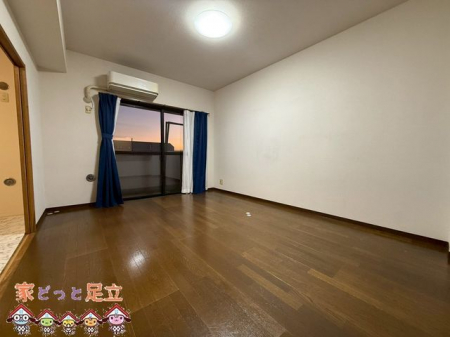 ���r���O�@���r���O