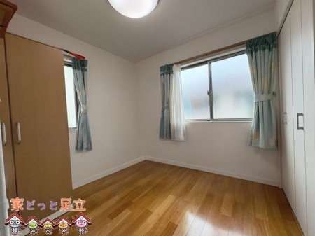 �q�������@�m��