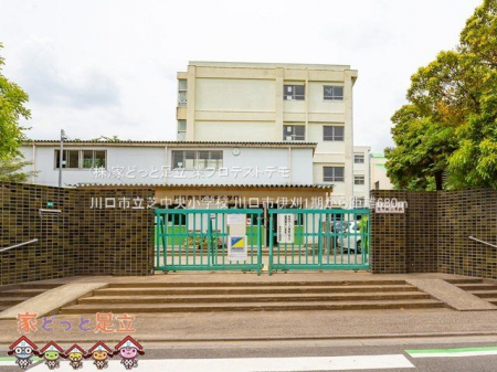 ���ӊ��@����s���Œ������w�Z �B�e��(2022-05-26) 680m