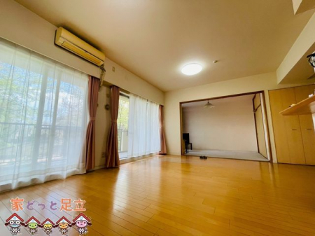 ���r���O�@���r���O