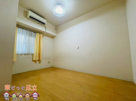 �q�������@�q������